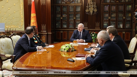 Лукашенко заявил о готовности Беларуси к тесному сотрудничеству с Зимбабве