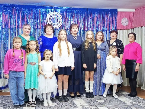 Яркую и незабываемую праздничную программу представили в Соколовском сельском клубе