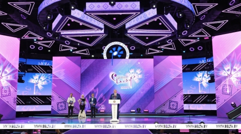 &quot;Вселенная с большой интересной историей&quot;. Лукашенко открыл XXXIV &quot;Славянский базар в Витебске&quot;