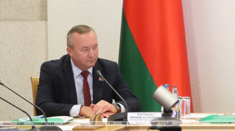 Леонид Мартынюк: успешная работа предприятий - одна из составляющих социальной стабильности страны