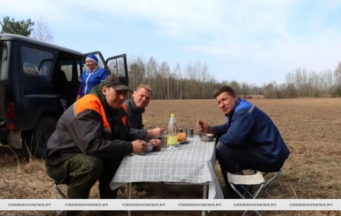 У аграриев Чериковщины полевые обеды по расписанию