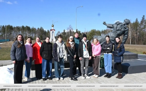 Спасибо за новую весну: молодые специалисты Чериковщины почтили память героев-победителей