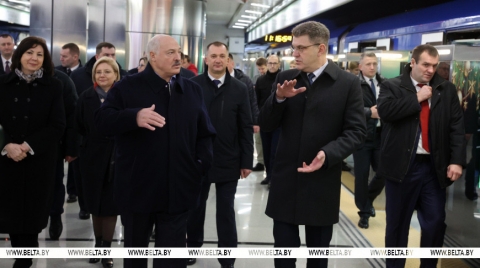 Лукашенко пообещал руководителю Минска звезду Героя Беларуси, но есть нюансы