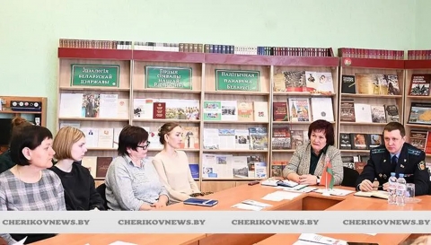 «Официальная политика выжженной земли»: в Черикове на диалоговой площадке вспоминали о жертвах Хатынской трагедии