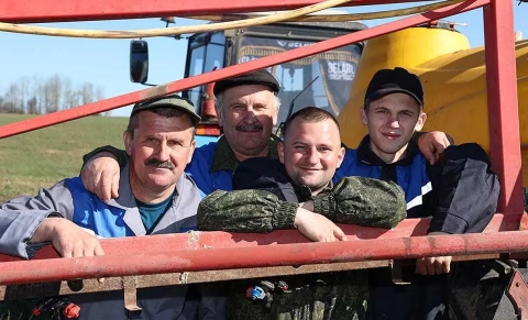 В ОАО «Чериковрайагропромтехснаб» трудится семейная династия Клиндуховых
