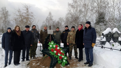 В Могилеве торжественно перезахоронили останки летчика, погибшего в 1941 году под Смоленском