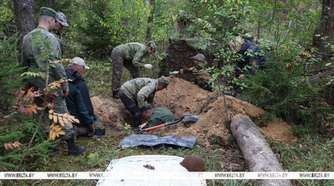 За каждый клочок земли стояли насмерть. В Славгородском районе на местах боев проходит Вахта памяти