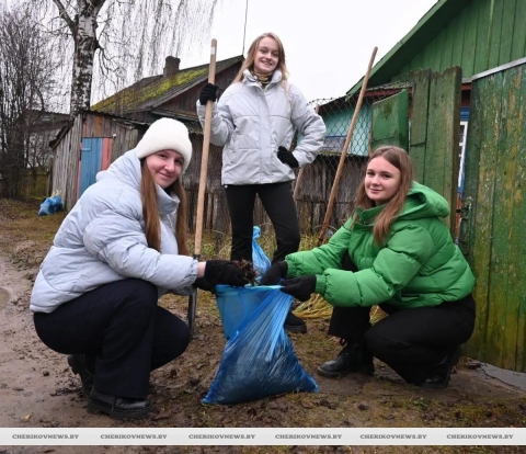Чериковские волонтеры в свой &laquo;профессиональный&raquo; праздник присоединились к акции &laquo;Ветеран живет рядом&raquo;
