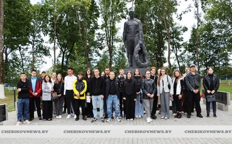 Знакомьтесь, это наша Чериковщина: молодые специалисты посетили парк Победы и историко-краеведческий музей