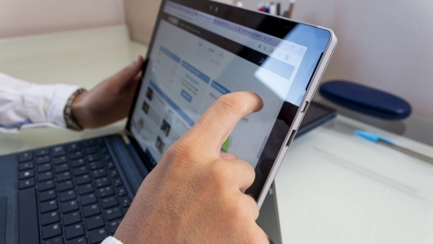 Чат-бот для сообщений, запись к онлайн к специалистам. В Беларуси заработал портал соцзащиты