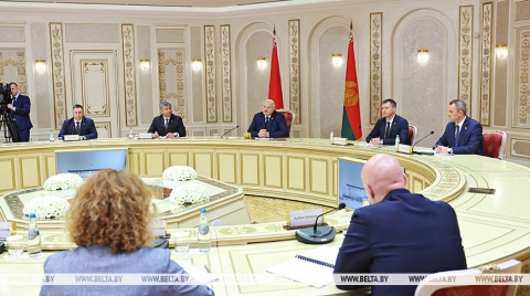 Лукашенко: Беларусь готова поставлять в Калининградскую область необходимое продовольствие, включая картошку