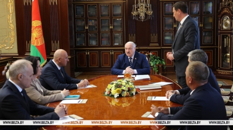 Лукашенко поручил определить конкретные направления сотрудничества с Кыргызстаном