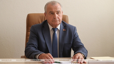 Лукашенко поздравил председателя Конституционного Суда Петра Миклашевича с 70-летием
