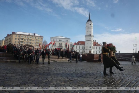 &laquo;Гордимся нашими мужчинами&raquo;. В Могилеве поздравили военнослужащих