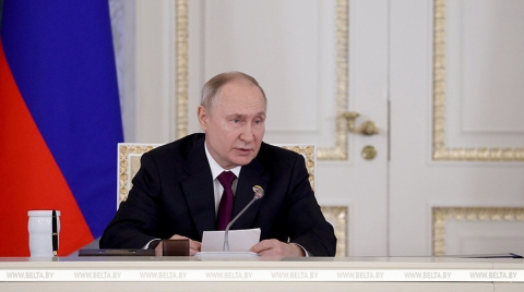Лукашенко поздравил Президента России Владимира Путина с днем рождения