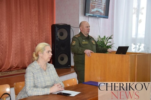 На ярмарке целевой подготовки в Черикове ознакомили с “вакансиями” будущих целевиков