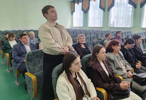В Чериковском райисполкоме прошла встреча с молодыми специалистами